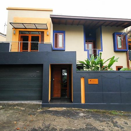 Oyo 437 Amali Residence 누게고다 외부 사진